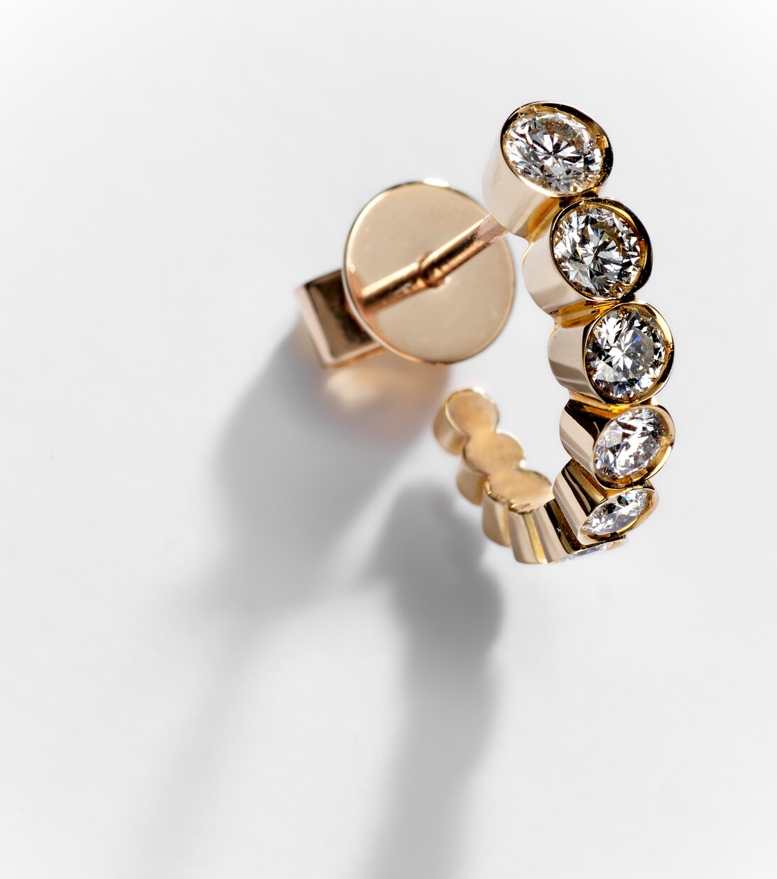 Boucle Ensemble Petite 18kt gold single earring with diamonds  | Sophie Bille Brahe