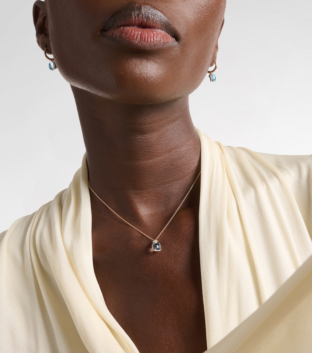 Collier Nudo Mini en or rose 18 ct, topaze et diamants | Pomellato