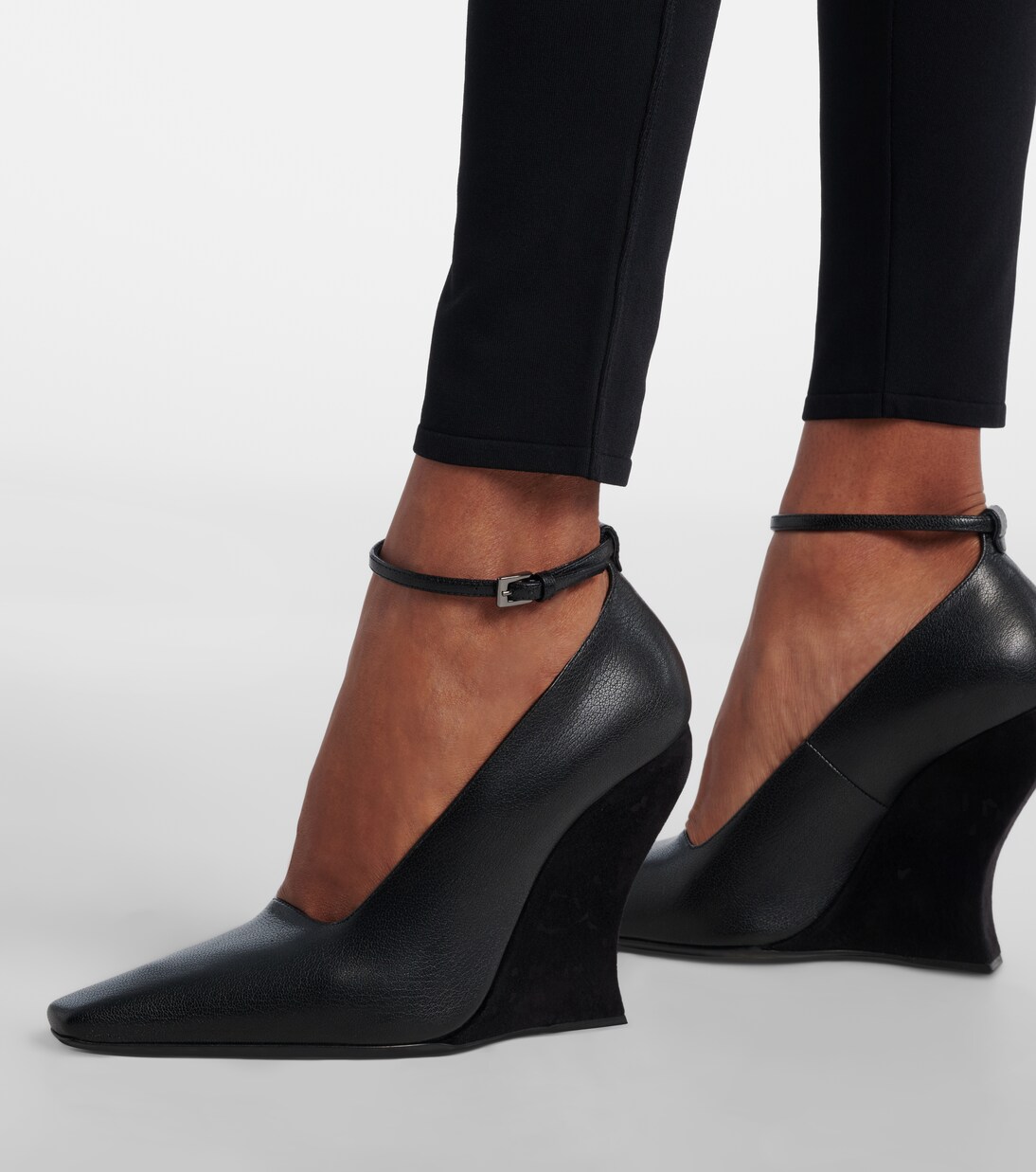 110 leather wedges | Alaïa