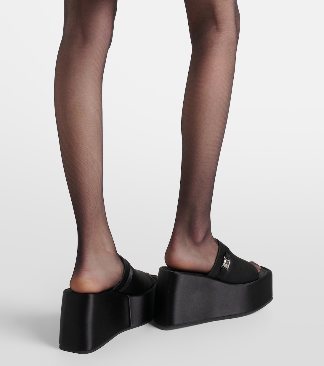 Wedge-Pantoletten Bulla Yelena aus Satin | Nodaleto