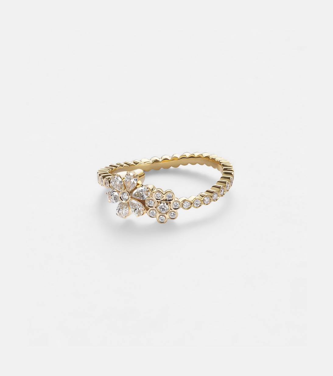 Cosmos Fleur 18kt gold ring with diamonds  | Sophie Bille Brahe