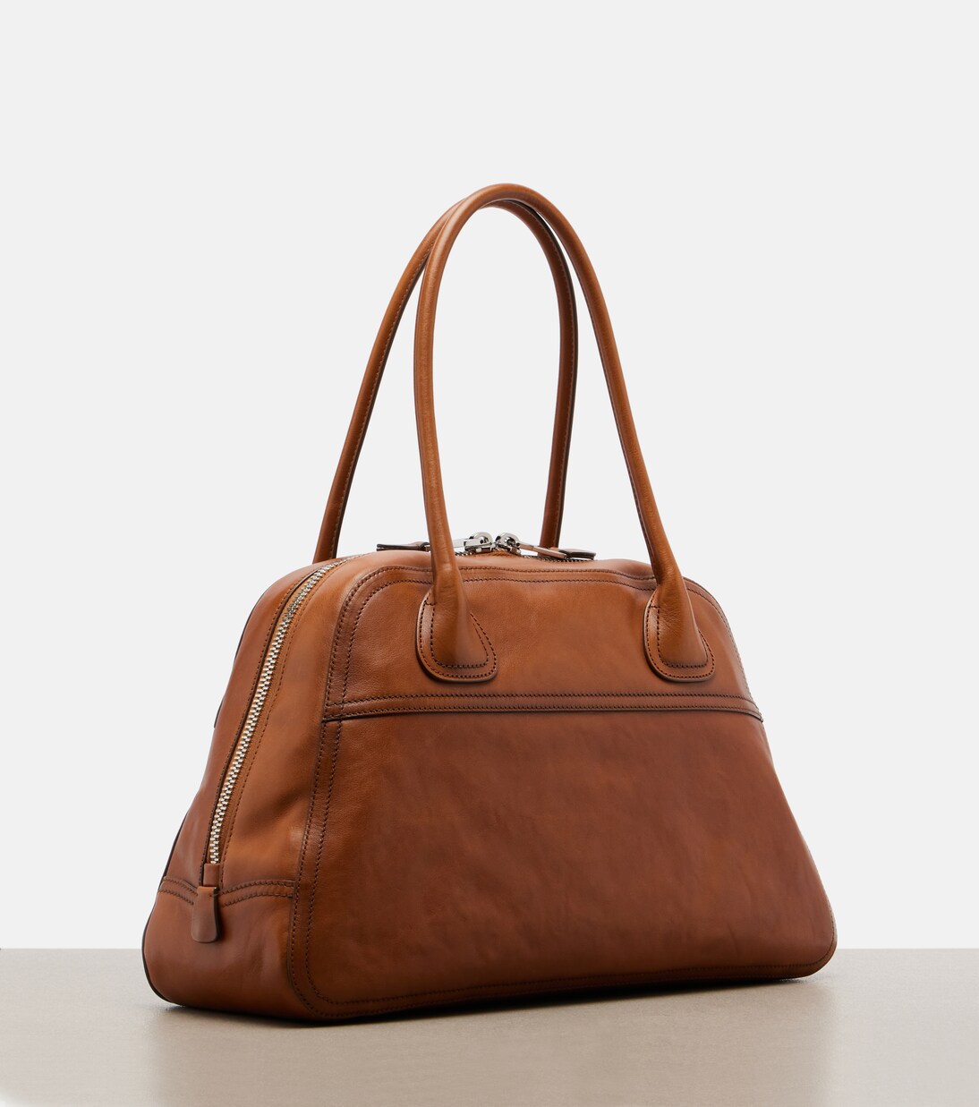 Vivant Medium leather bowling bag | Miu Miu
