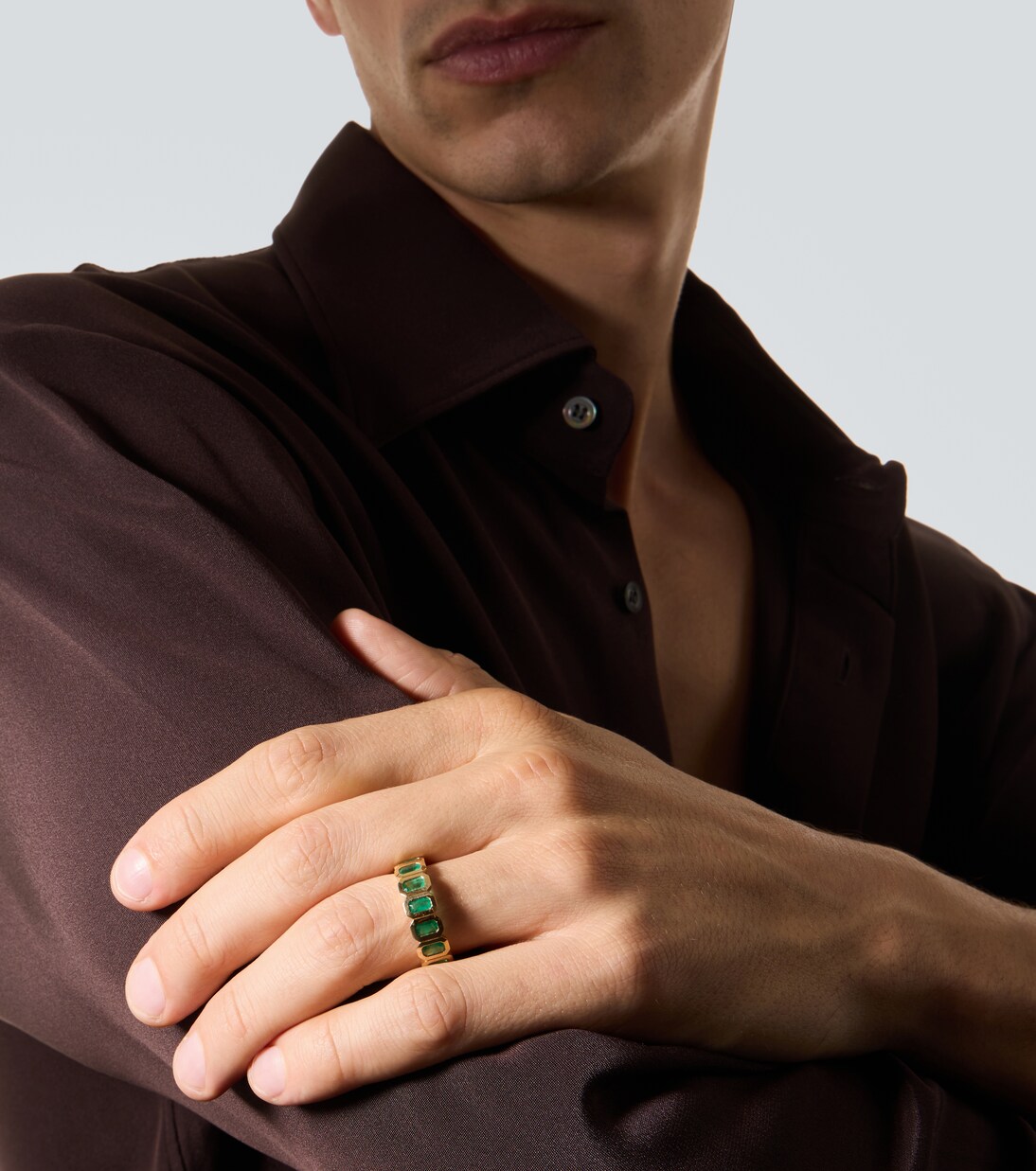 18kt gold (750/1000) ring with emeralds | Shay Jewelry