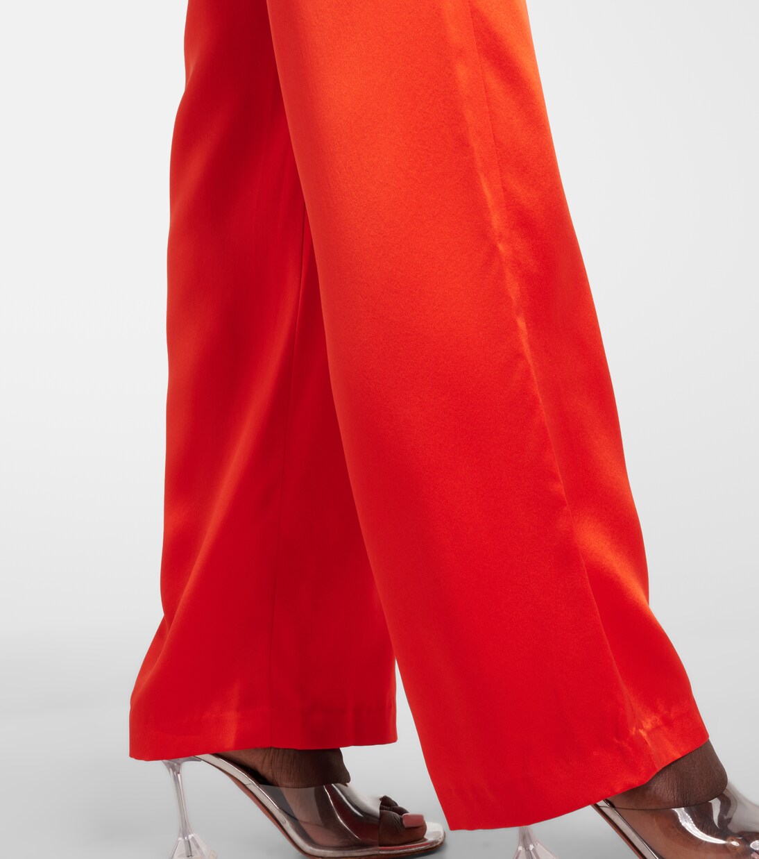 Weite High-Rise-Hose aus Seidensatin | The Sei