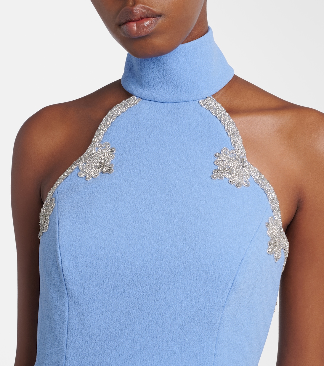 Robe Harlynn à ornement | Rebecca Vallance