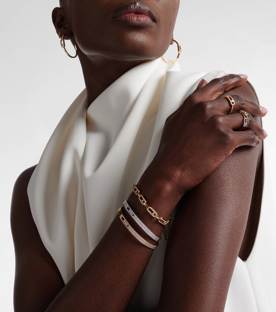 Pulsera Move Noa KM de oro de 18 ct con diamantes | Messika