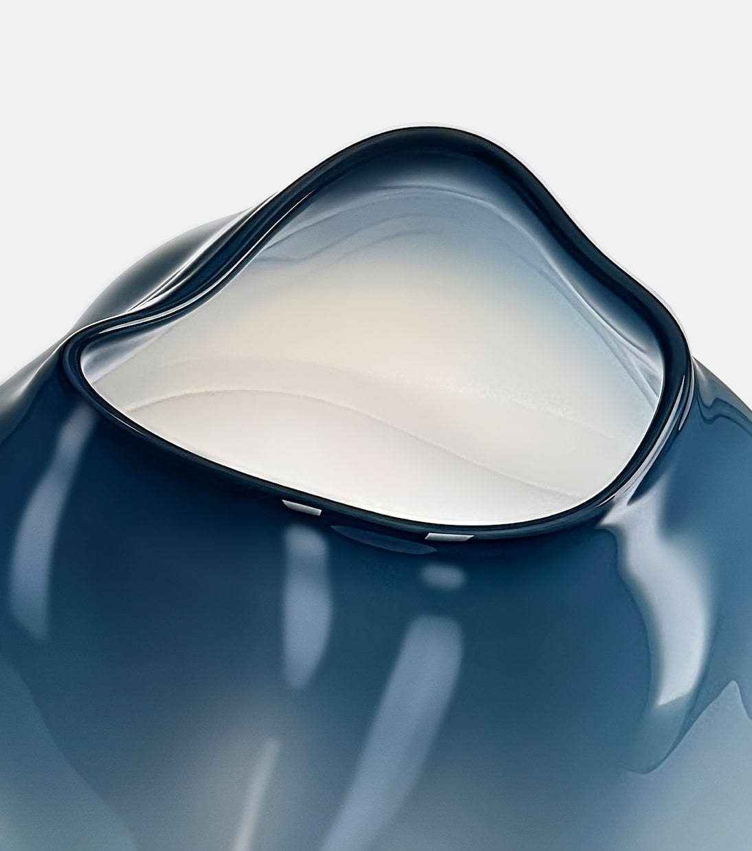 Komet glass vase  | Alexa Lixfeld