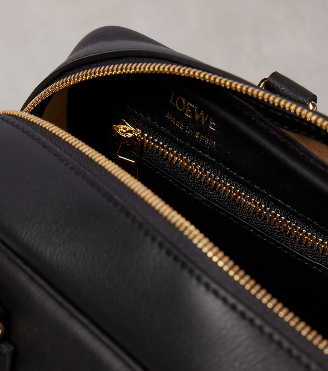 Tote Bag Amazona 23 aus Leder | Loewe