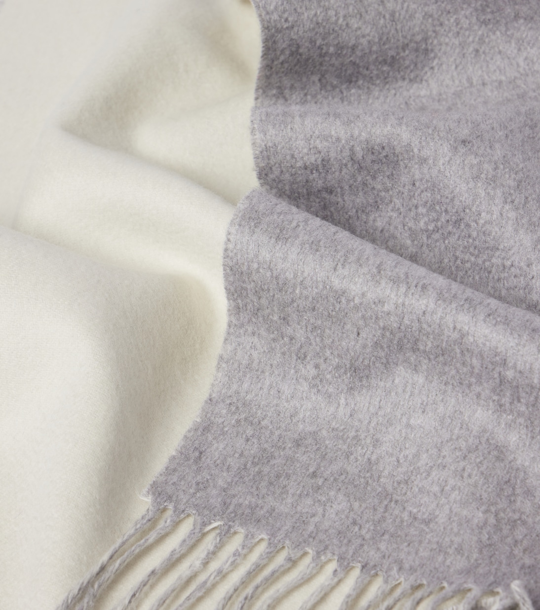 Logo cashmere scarf | Prada