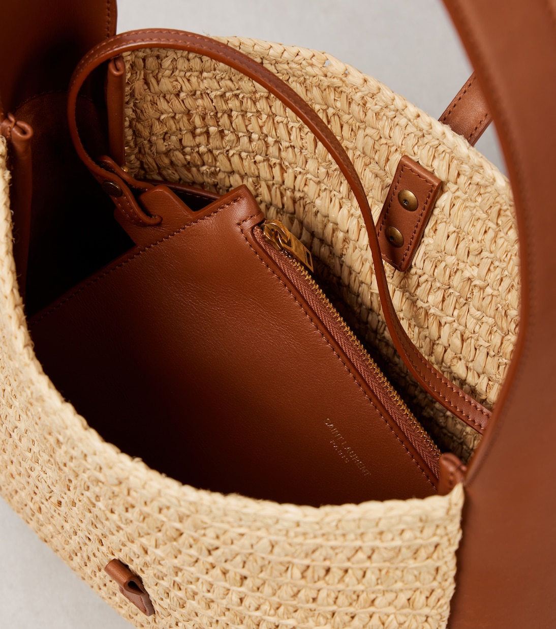 Le 5 à 7 Small raffia shoulder bag | Saint Laurent