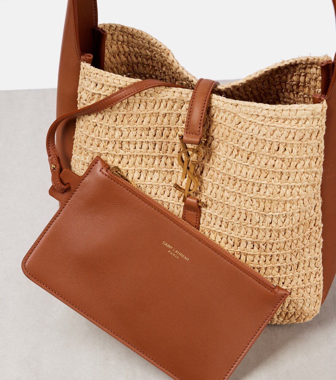 Le 5 à 7 Small raffia shoulder bag | Saint Laurent