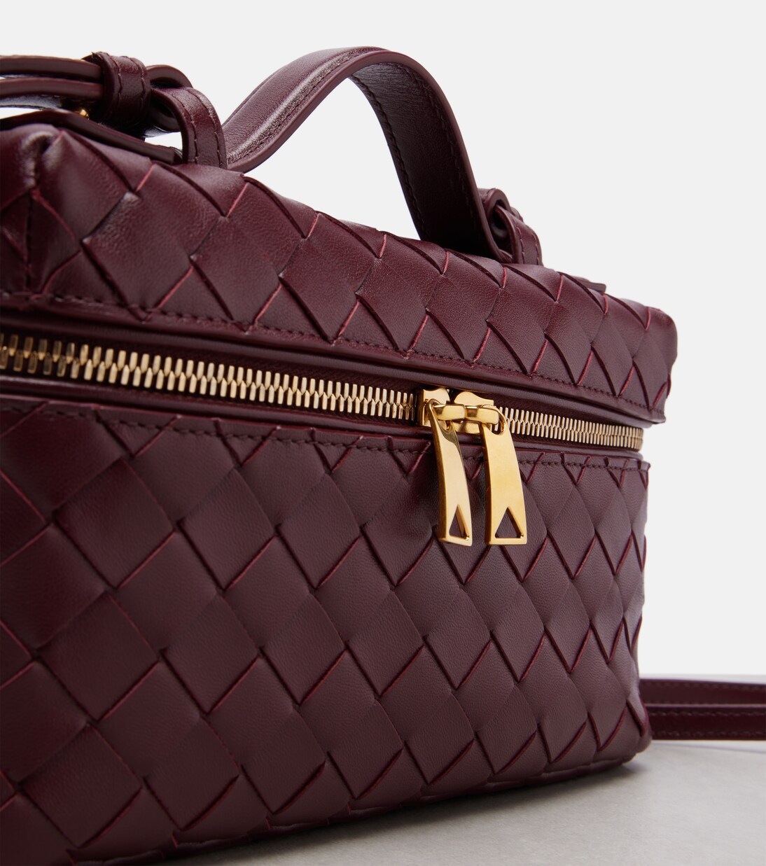 Bang Bang Intrecciato leather vanity bag | Bottega Veneta