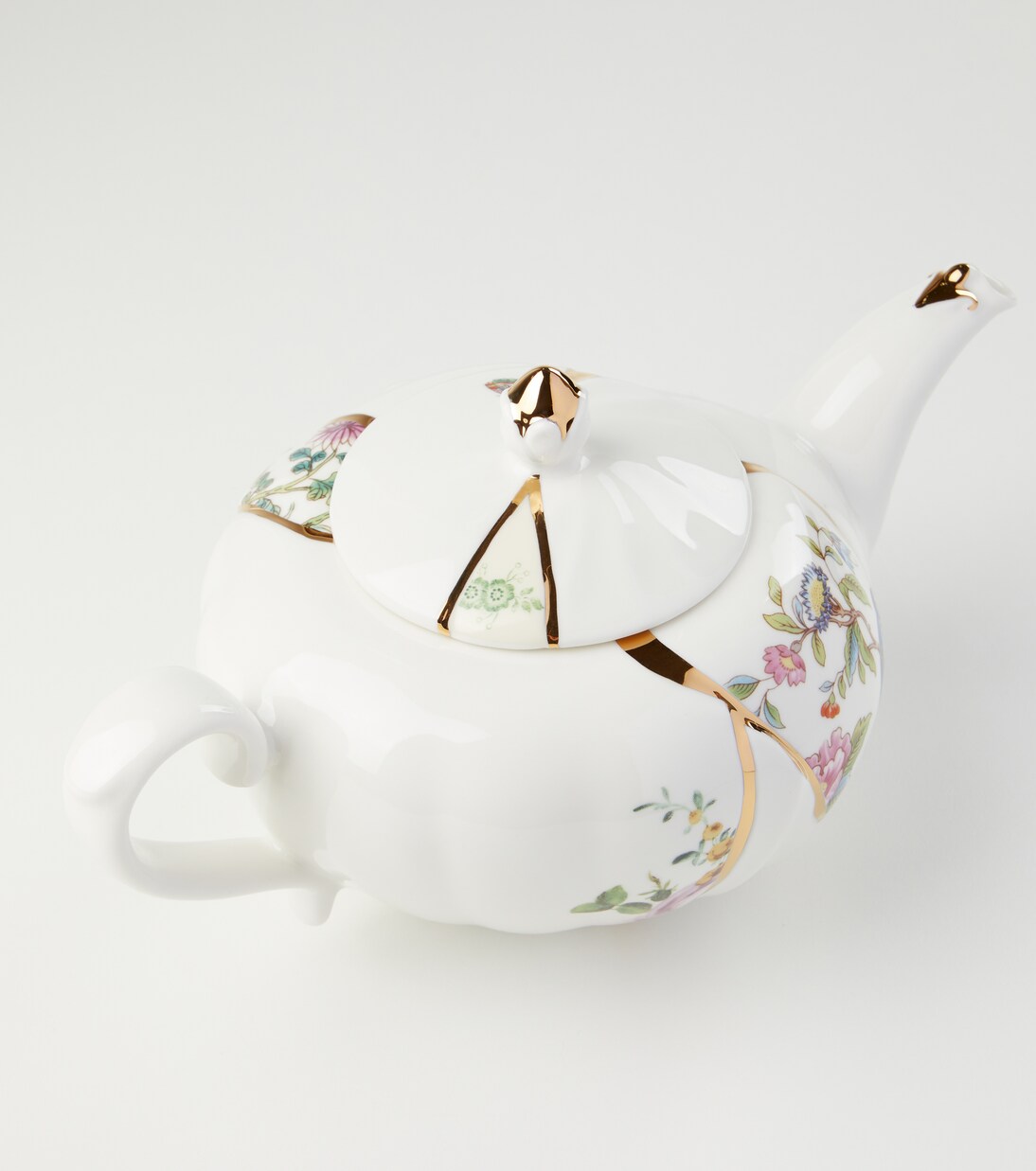 Kintsugi gold-plated porcelain teapot by Marcantonio Raimondi Malerba | Seletti