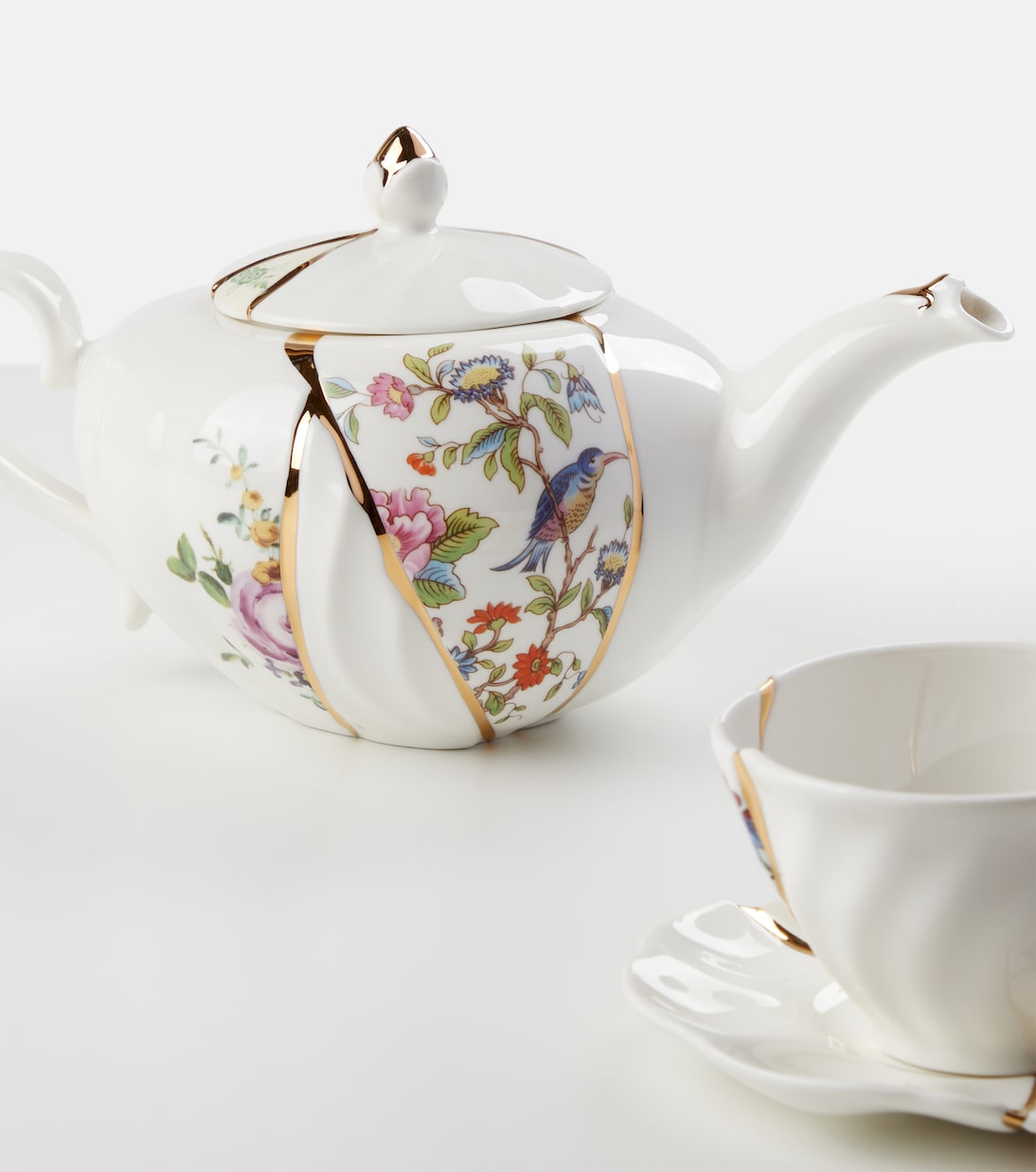 Kintsugi gold-plated porcelain teapot by Marcantonio Raimondi Malerba | Seletti
