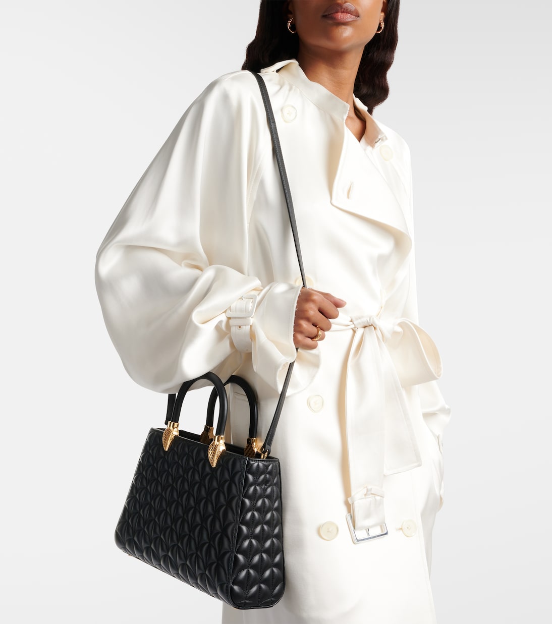 Serpentine Day Duo Medium leather top-handle bag | Bvlgari