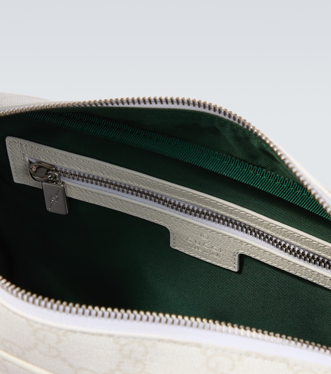 GG Canvas Medium crossbody bag | Gucci