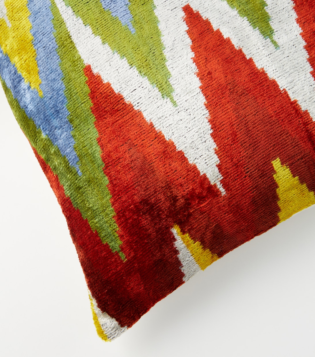Printed silk and cotton velvet cushion | Les-Ottomans