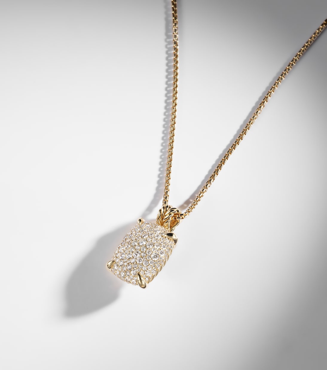 Châtelaine® 18kt gold pendant necklace with diamonds | David Yurman
