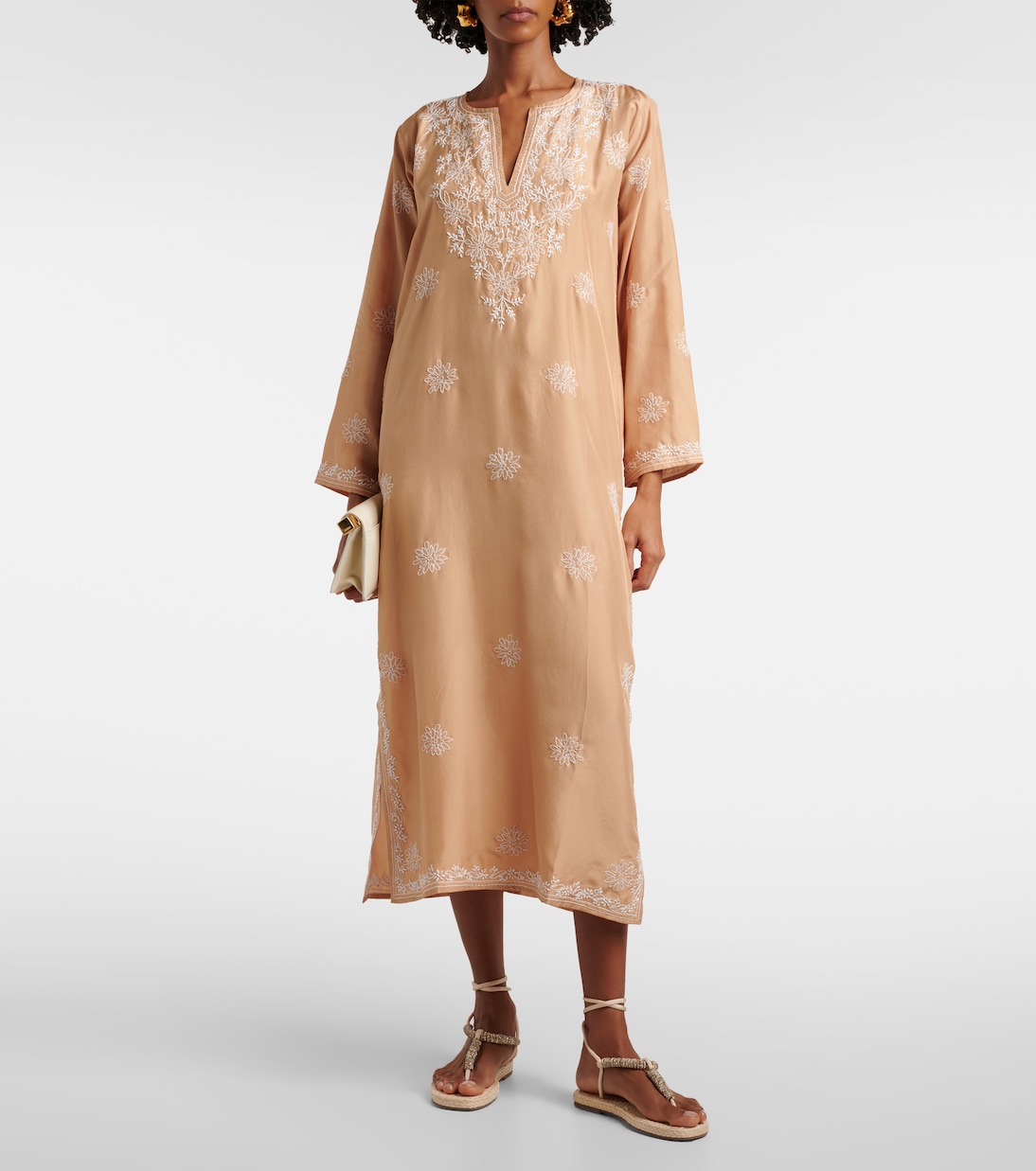 Cafetan brodé en soie | Juliet Dunn