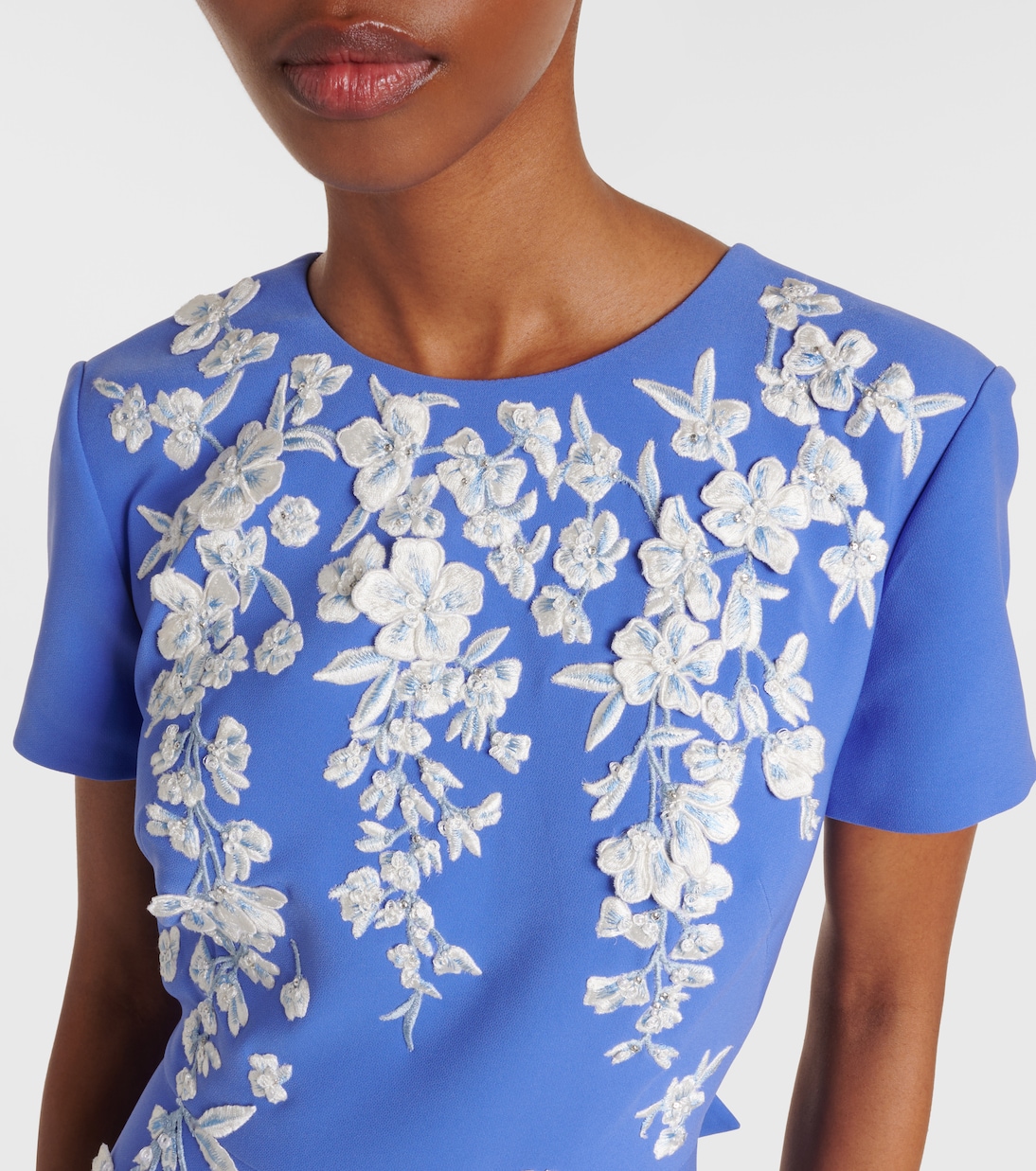 Bestickte Robe aus Crêpe | Carolina Herrera