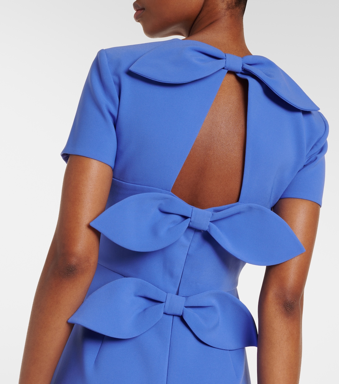 Bestickte Robe aus Crêpe | Carolina Herrera