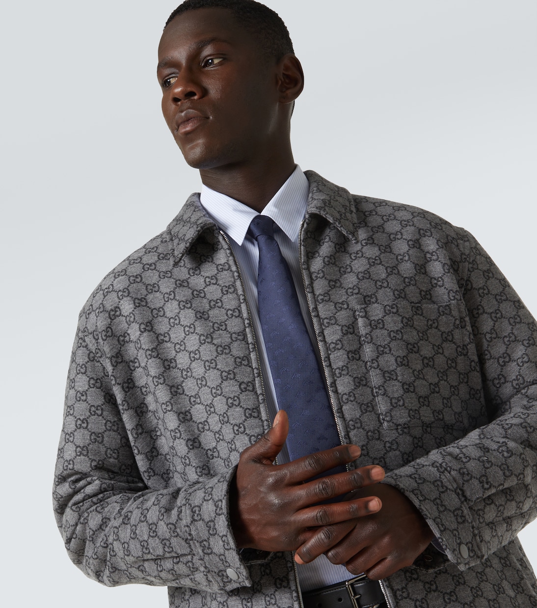 Bestickte Krawatte aus Seiden-Jacquard | Gucci