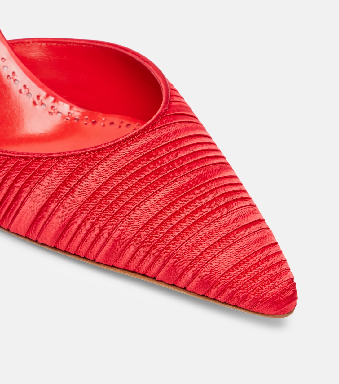 Carolyne 50 satin muels | Manolo Blahnik