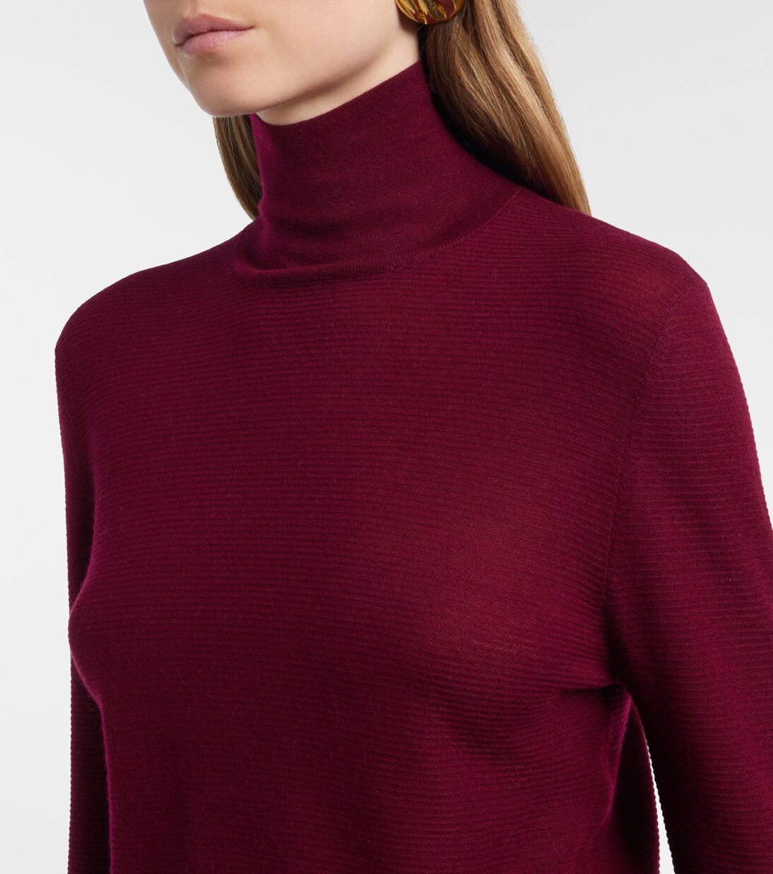 Lory cashmere turtleneck sweater | Lisa Yang