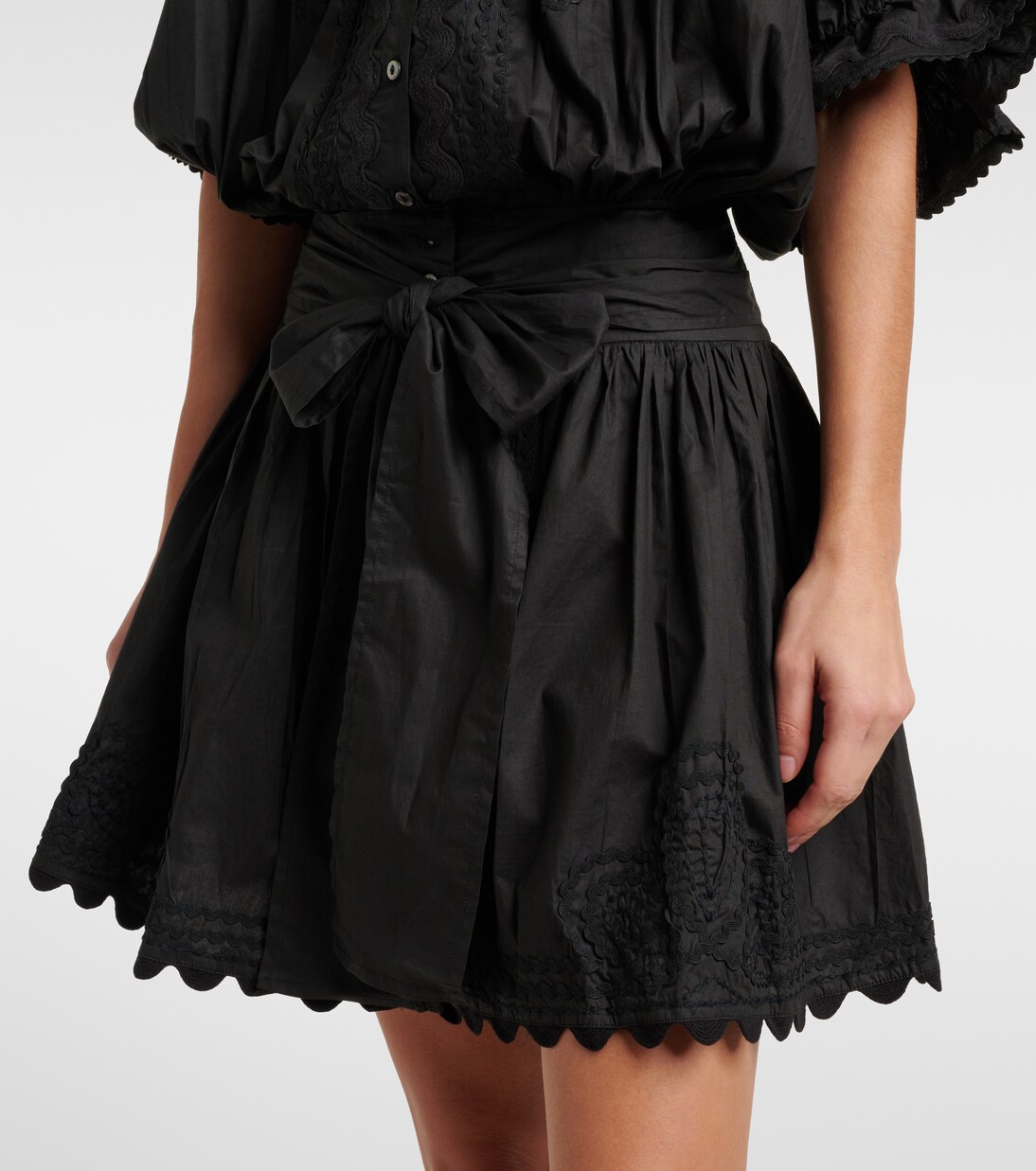 Robe brodée en coton | Juliet Dunn