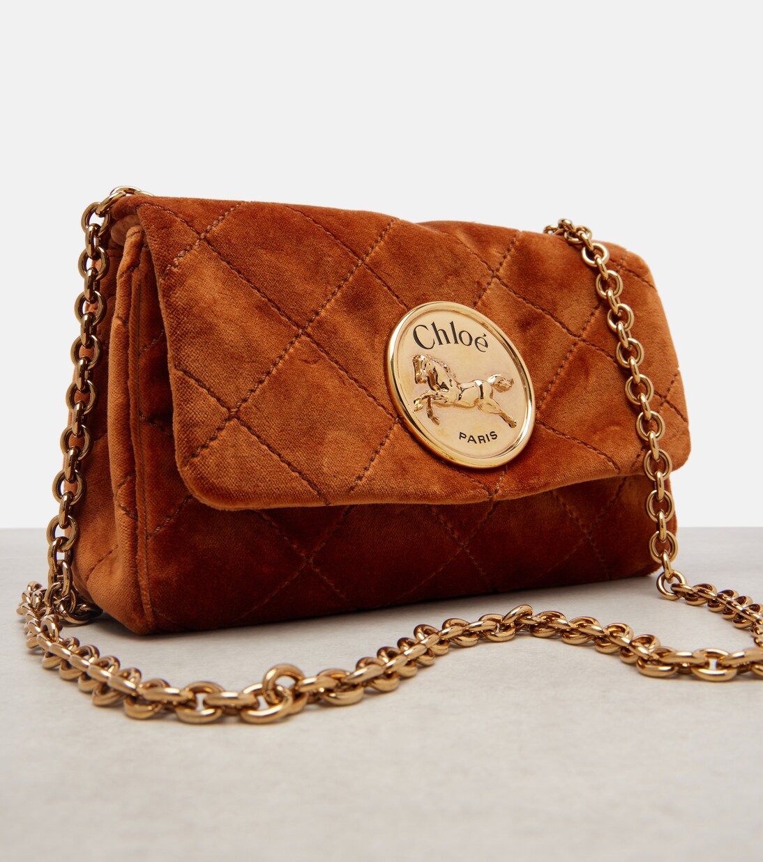 Chloé Heritage Small velvet shoulder bag | Chloé