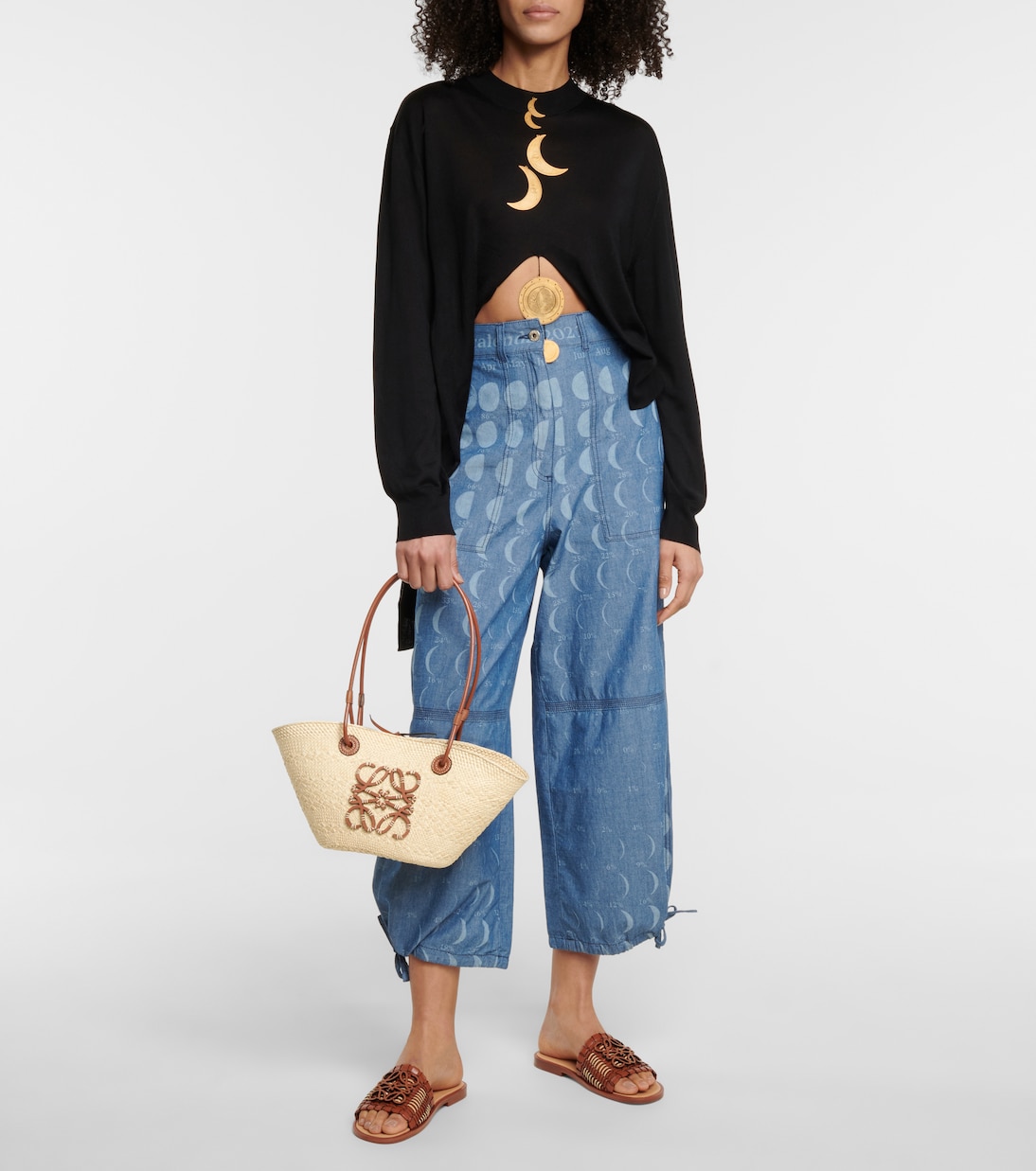 Paula's Ibiza Anagram Small basket bag | Loewe