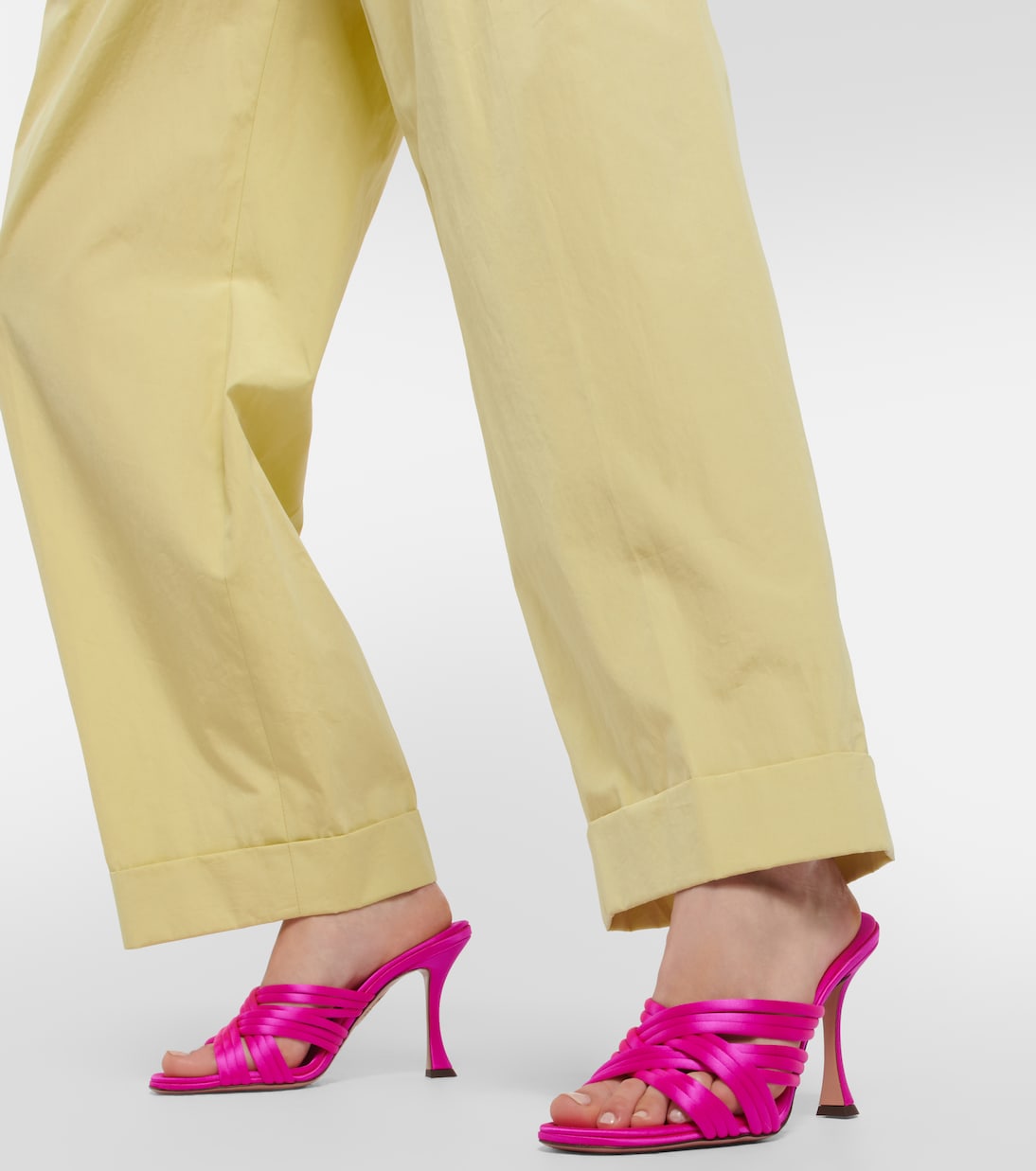 Pantoletten Oahu 95 aus Satin | Aquazzura