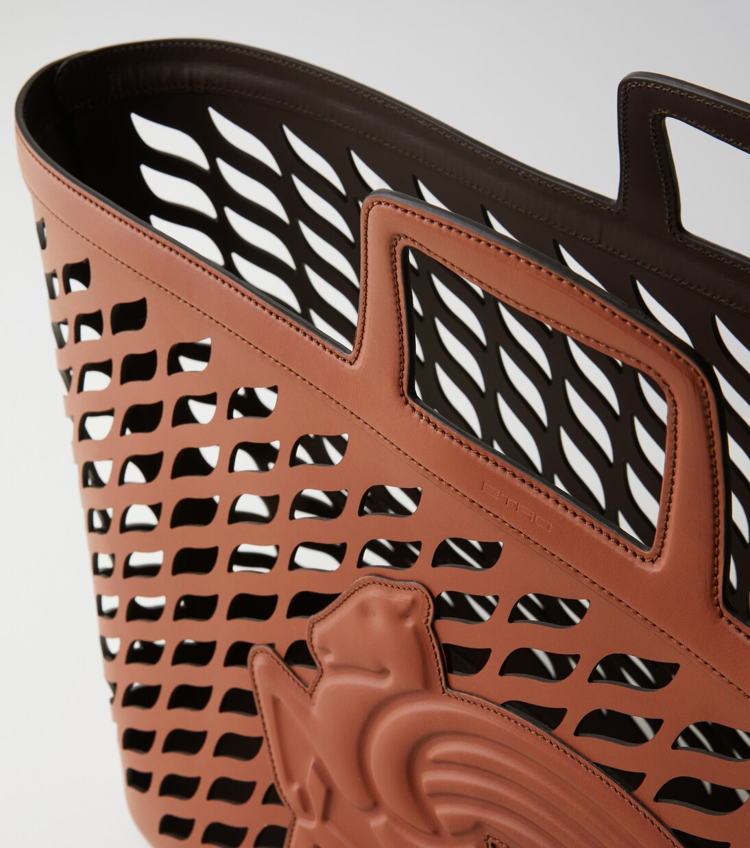 Pegaso leather blanket holder | Etro