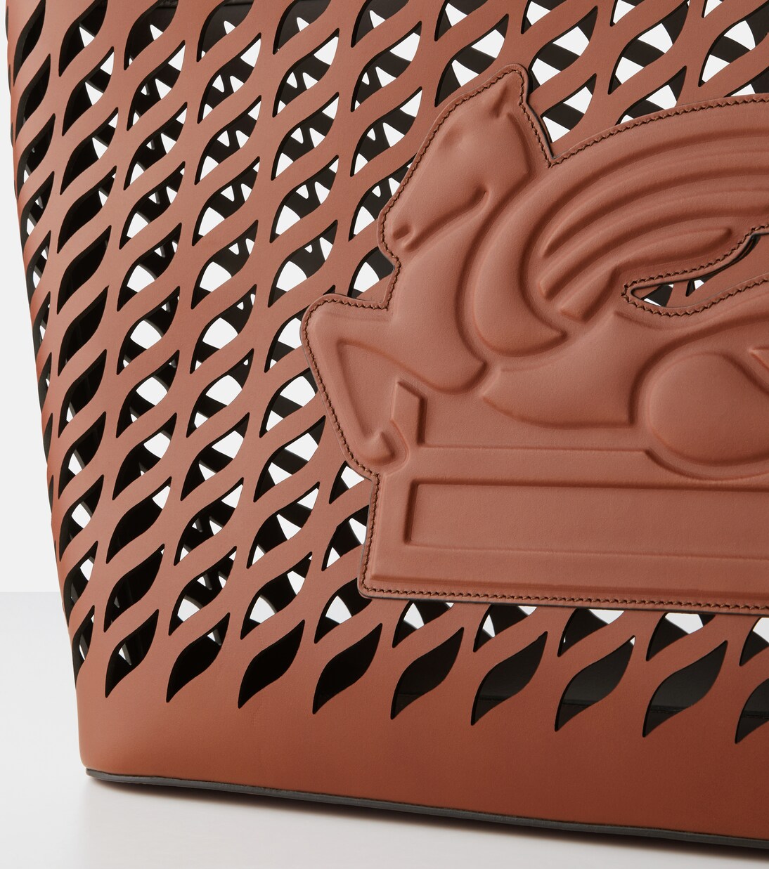 Pegaso leather blanket holder | Etro