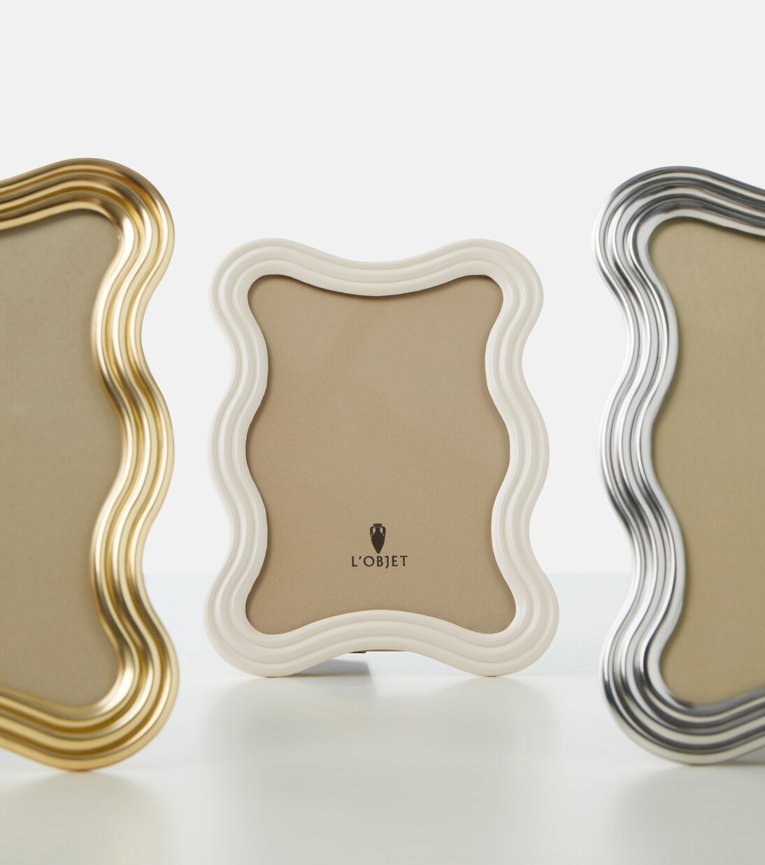 Ripple 24kt gold-plated picture frame | L'Objet