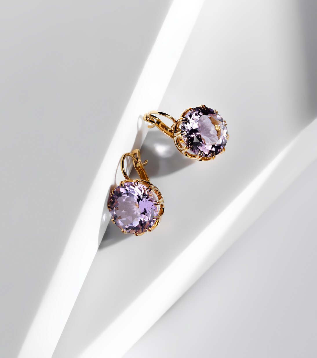 Orecchini in oro 18kt con ametista | Ileana Makri