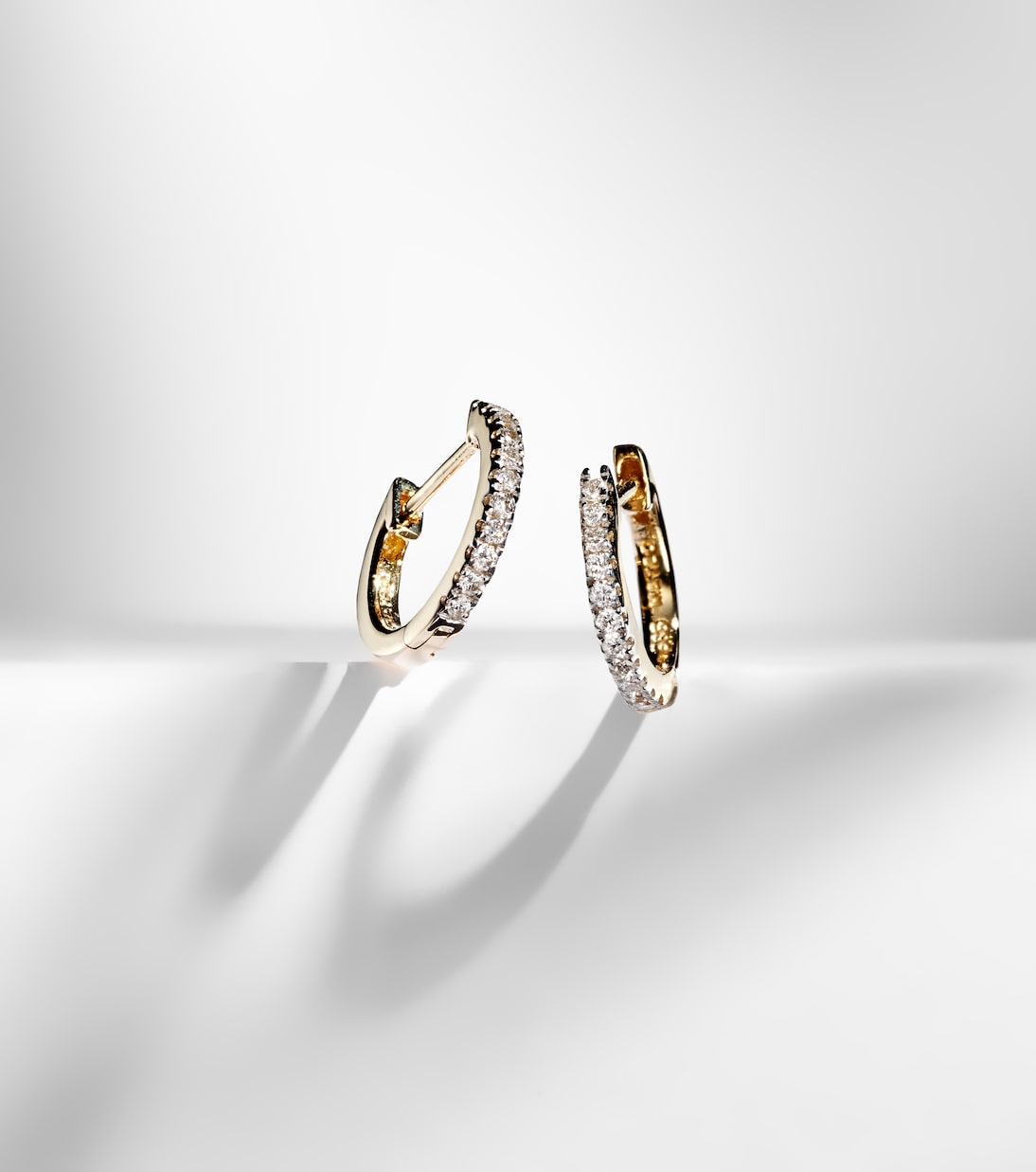 Ohrringe aus 14kt Gelbgold mit Diamanten | Mateo