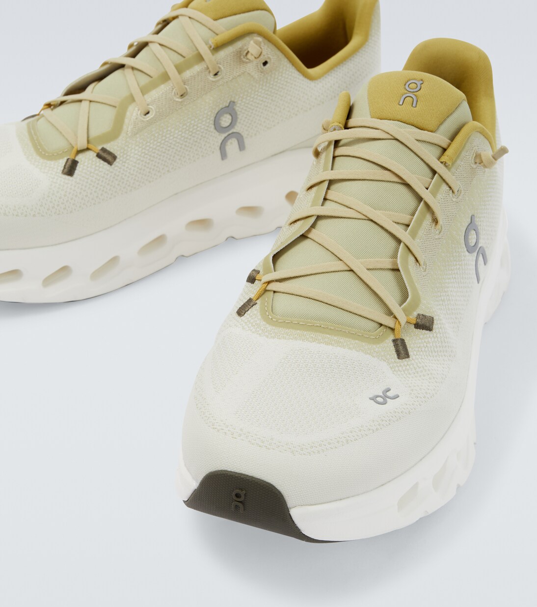 Cloudtilt sneakers | On