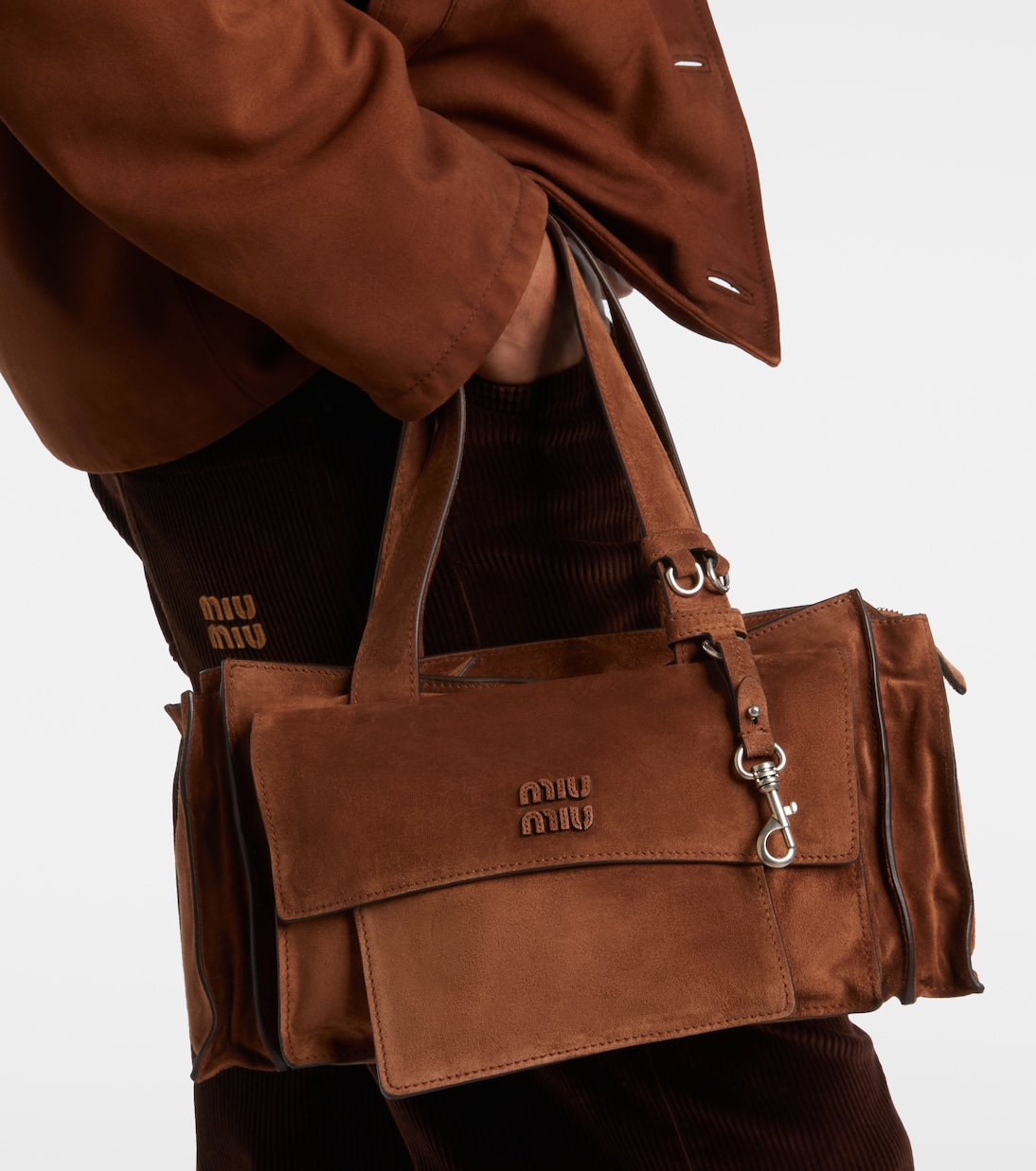 Schultertasche Utilitaire aus Veloursleder | Miu Miu