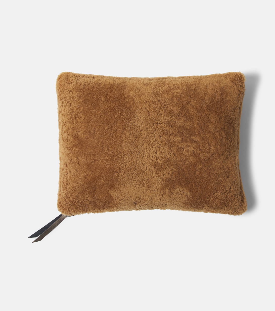 Shearling cushion | Maison de Vacances