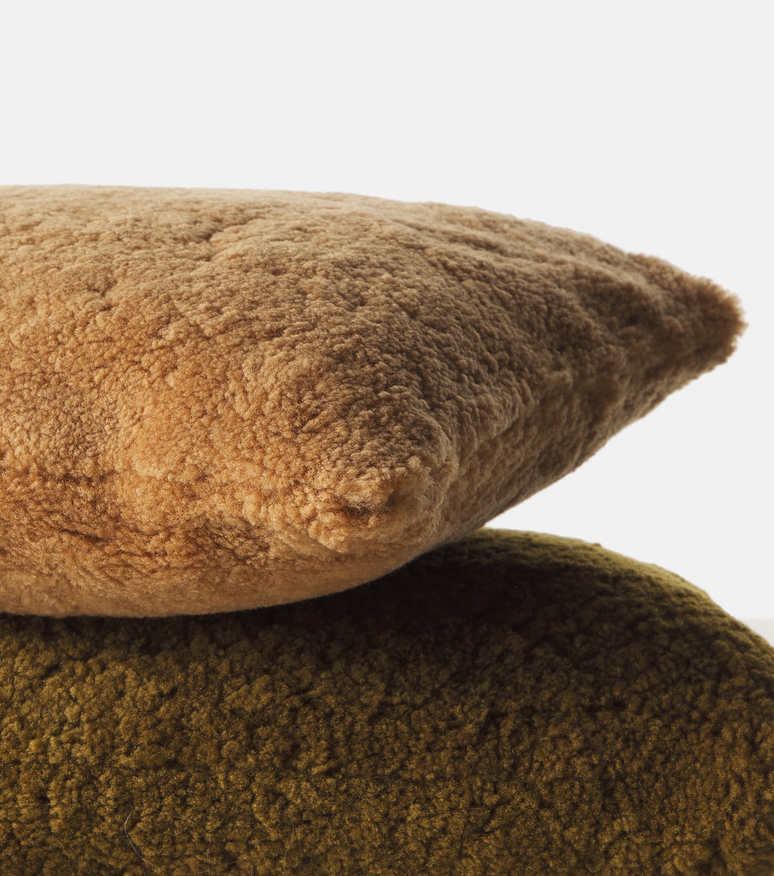 Shearling cushion | Maison de Vacances