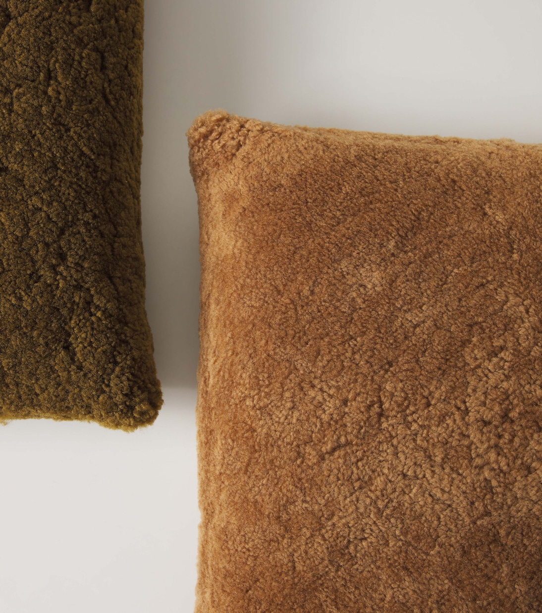 Shearling cushion | Maison de Vacances