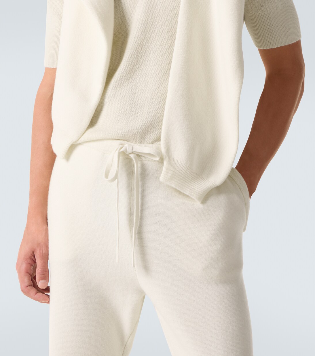 Gerade Hose aus Kaschmir mit Amethyst | God's True Cashmere