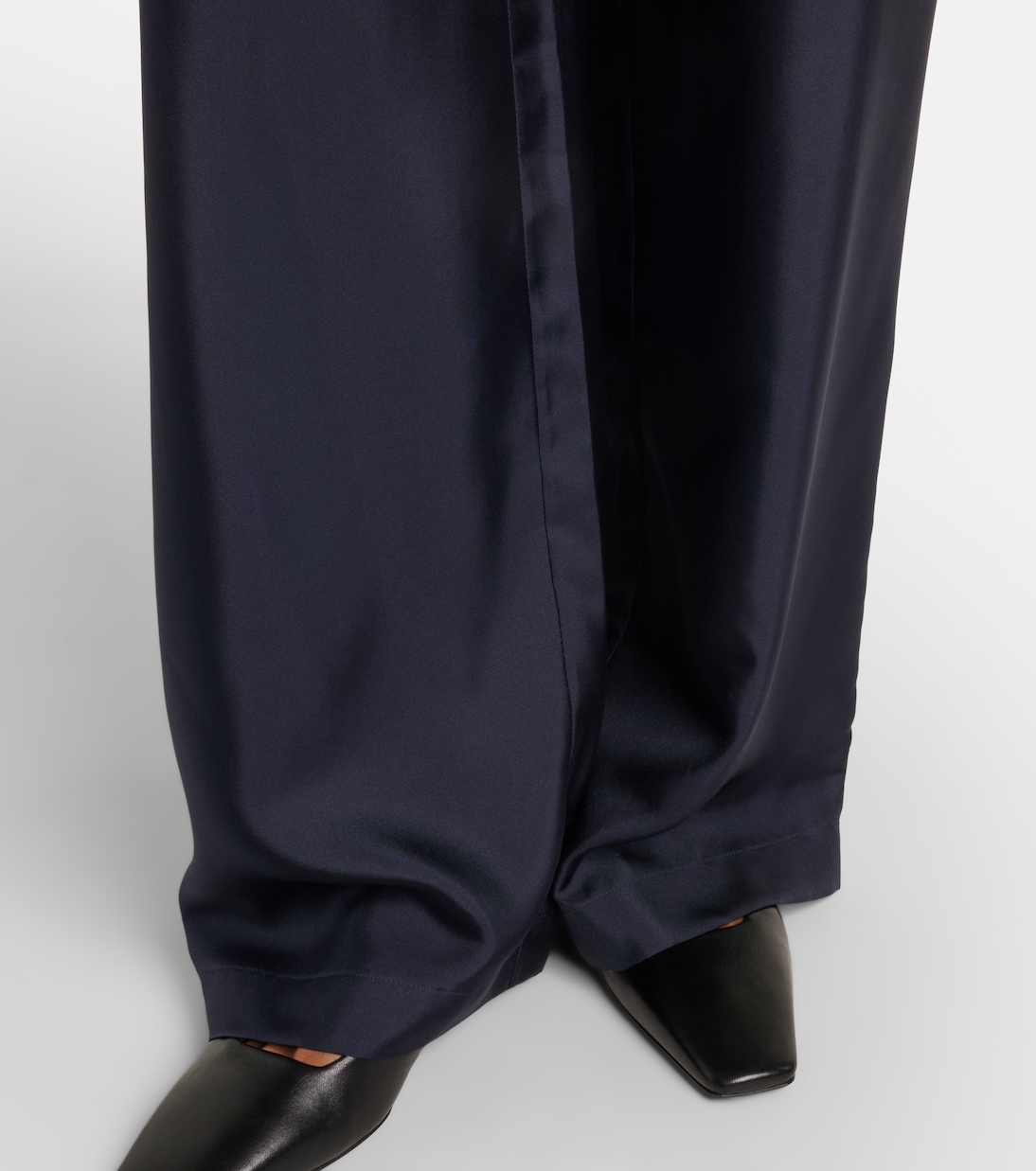 Silk straight pants | Róhe