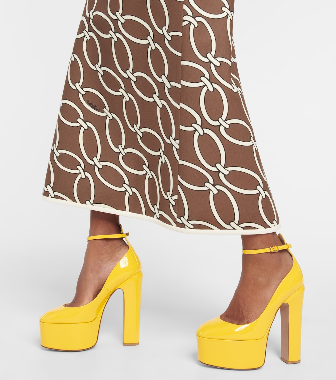 Plateau-Pumps Tan-Go 155 aus Lackleder | Valentino Garavani