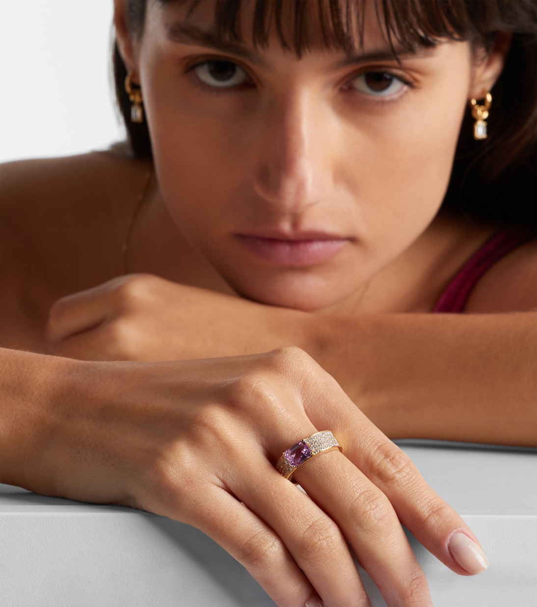 18kt gold ring with sapphire and diamonds | Anita Ko