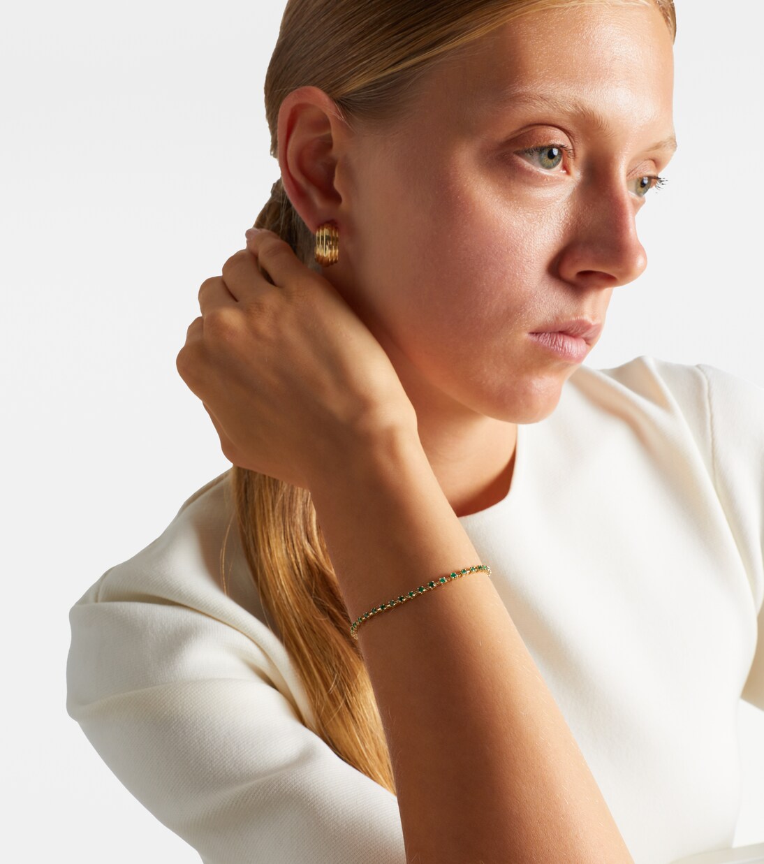 Brazalete tenis Emerald Ace de oro de 14 ct con esmeraldas | Stone and Strand