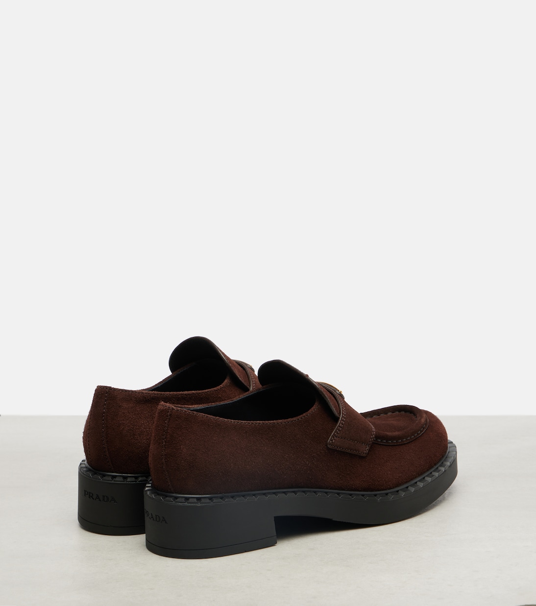 Loafers Chocolate aus Veloursleder | Prada