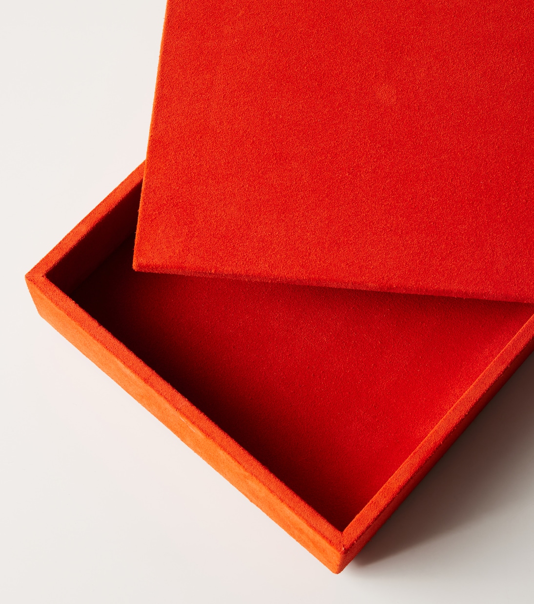Suede box | Michaël Verheyden