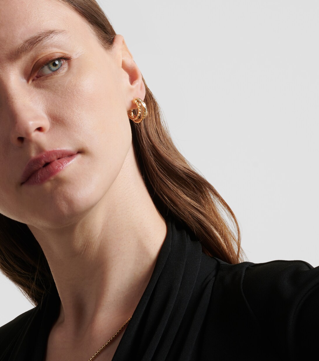 DY Crossover® 18kt gold hoop earrings with diamonds | David Yurman